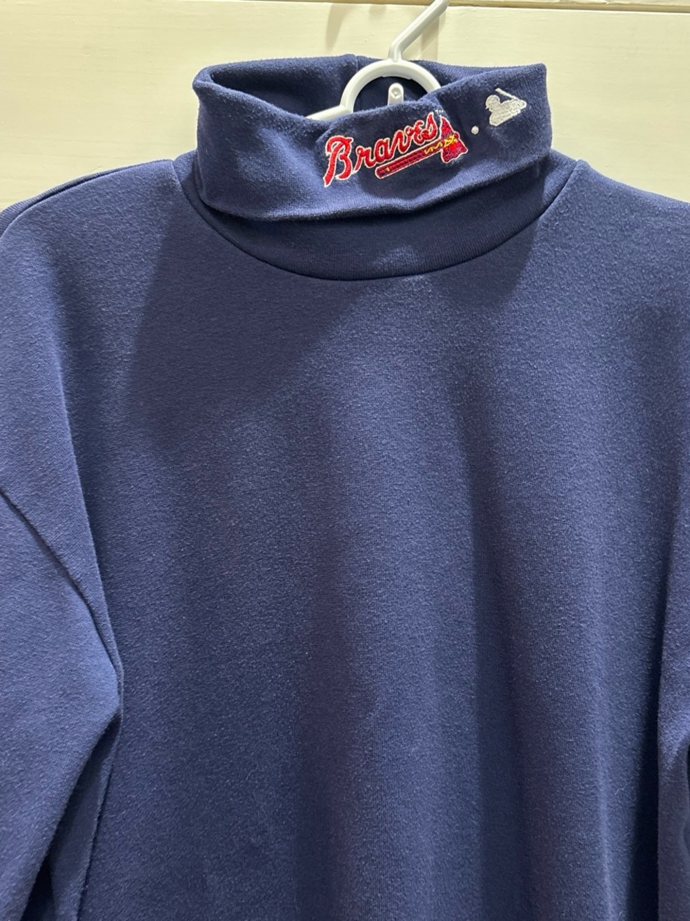 Vintage Atlanta Braves turtleneck with #29/Authentic Majestic Patch MLB Baseball